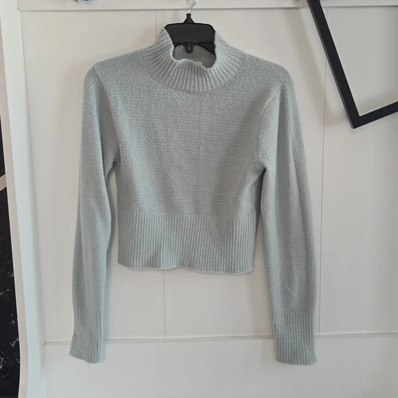 Ardene-super soft Mockneck Crop Top Sweater - Picture 1 of 4